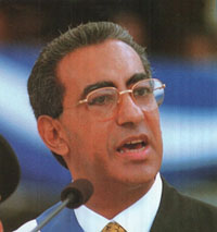 Carlos Roberto Flores